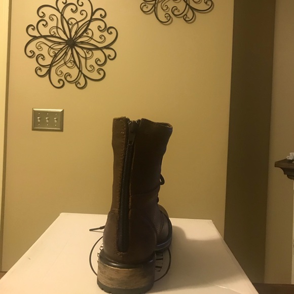 Steve Madden - Picture 3 of 5